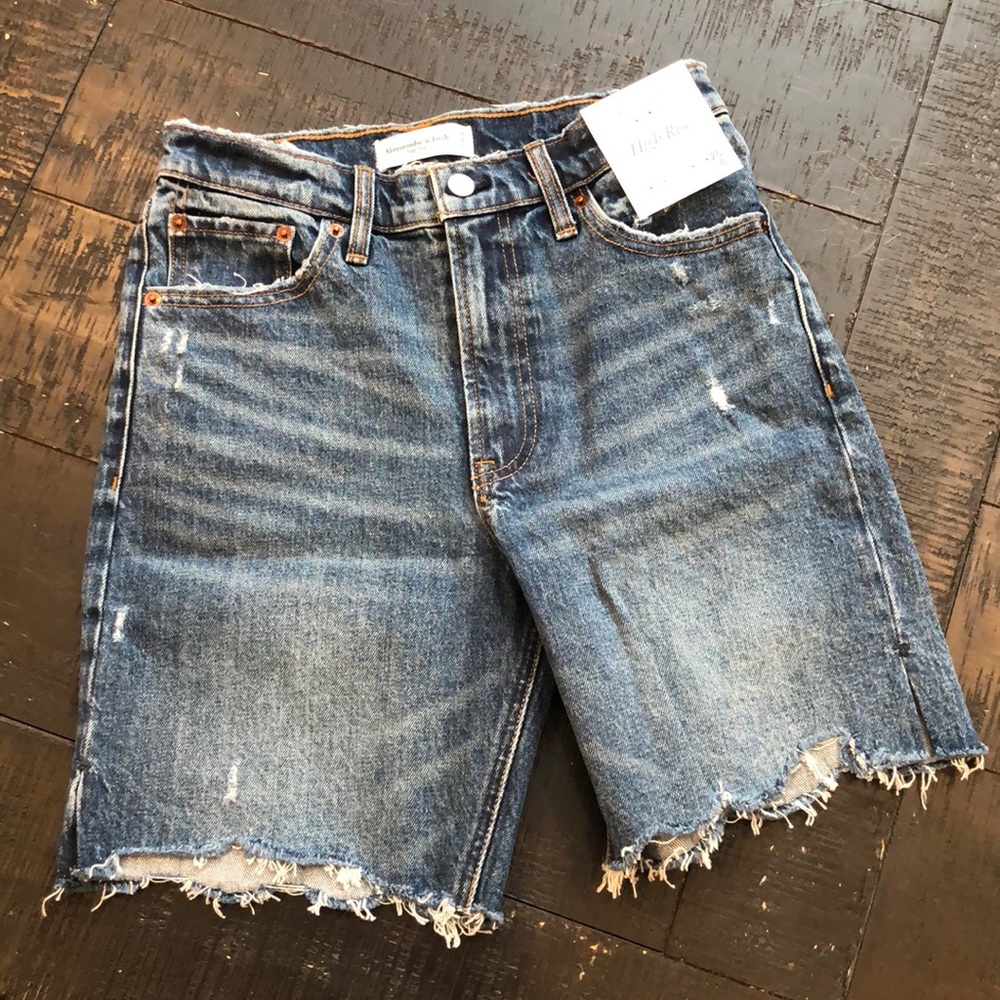 NWT Abercrombie & Fitch High Rise Short